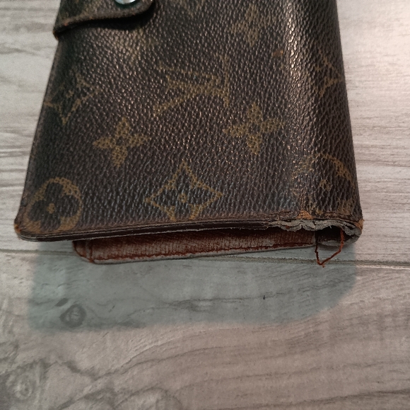 Authentic Louis Vuitton Viennois Kisslock Wallet - Picture 2 of 15